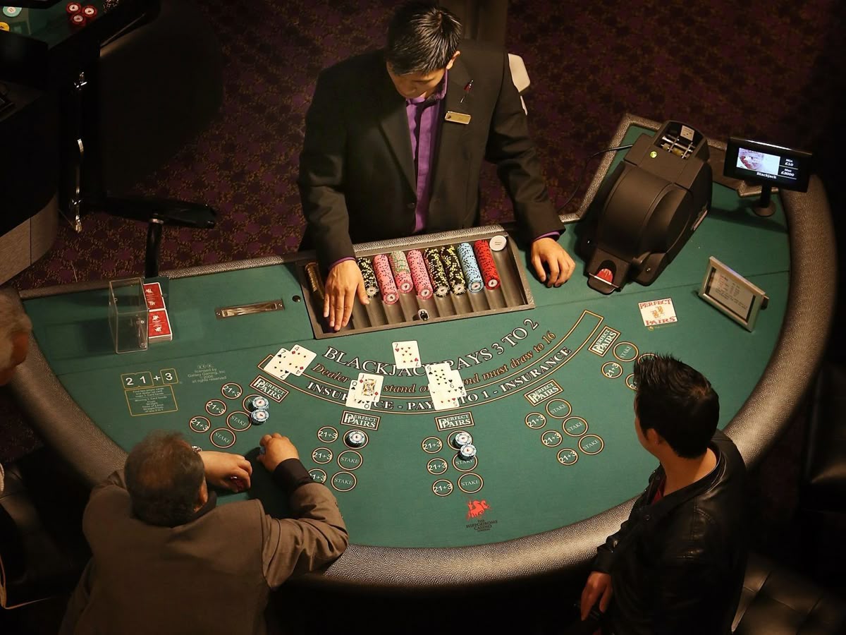 topbet کیسینو میں پوکر گیمز